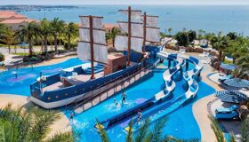 Capture the vibrant beauty of Vietnam’s coastal heritage with your visa